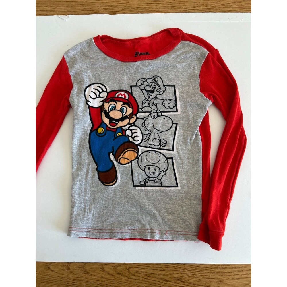 Boys Nintendo Super Mario Long Sleeve Graphic T-Shirt - Red/Grey Size 8